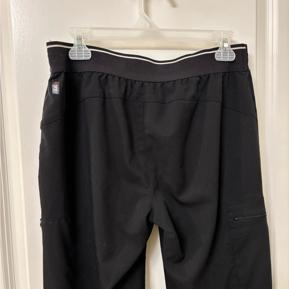 Grey’s Anatomy Black Scrub Set - Picture 6 of 11